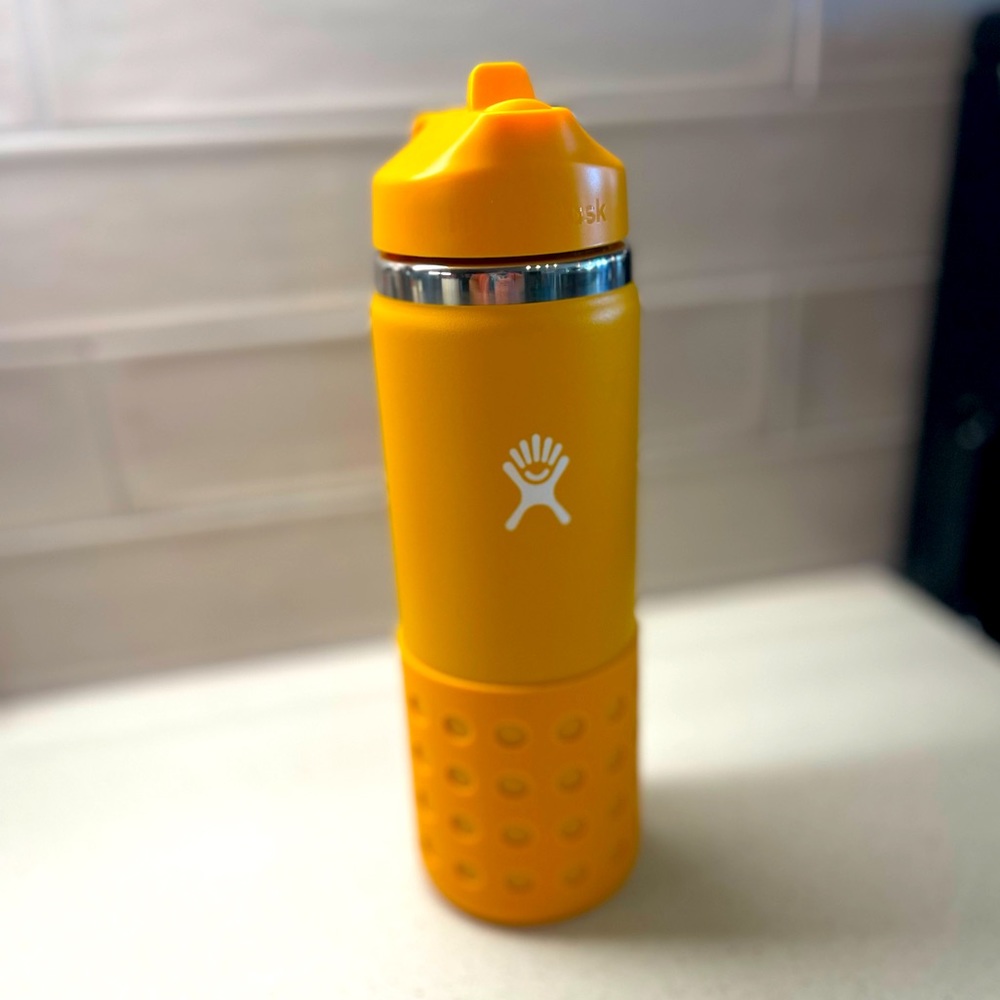Kids Hydro Flask 20 Oz water bottle